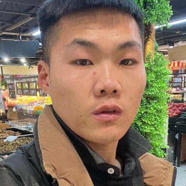 28岁岁河南单身帅哥 - 张家界吉缘网