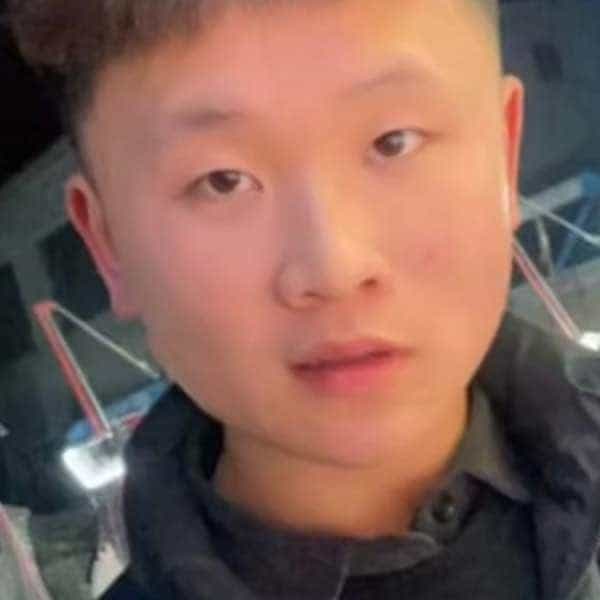 22岁岁河南单身帅哥 - 张家界吉缘网