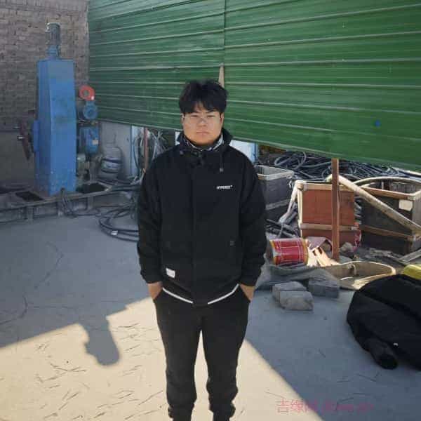 33岁岁河北单身帅哥 - 张家界吉缘网