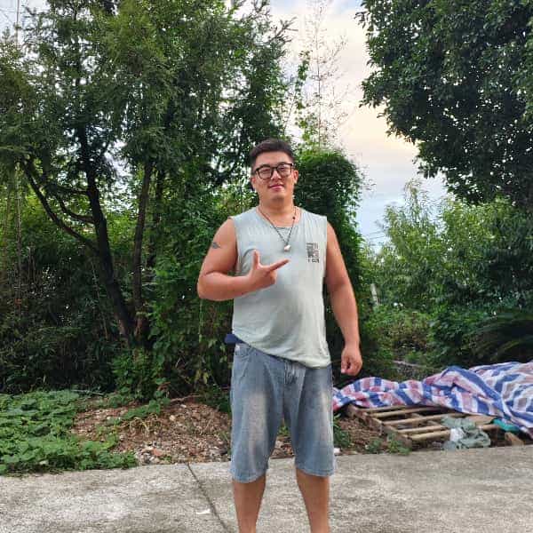 32岁岁浙江单身帅哥 - 张家界吉缘网