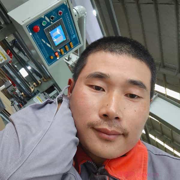 37岁岁江苏单身帅哥 - 张家界吉缘网